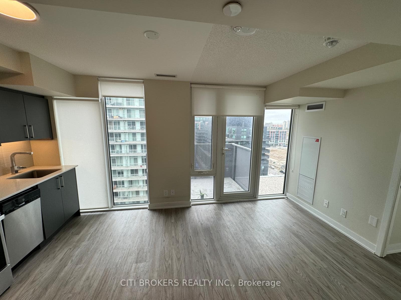 38 Monte Kwinter Court Unit 1019 photo 13