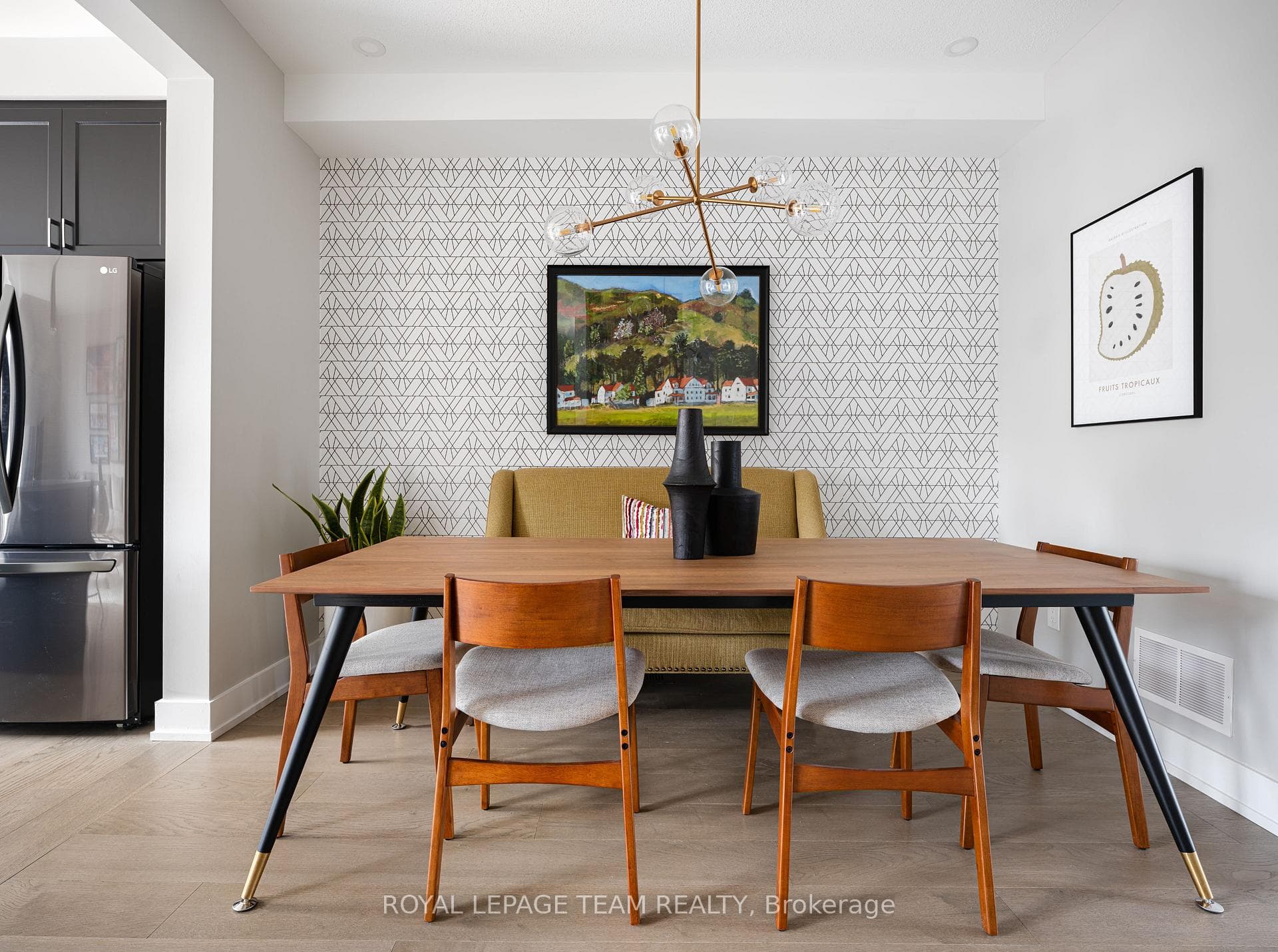 Photos showcase builder finishes, home being built