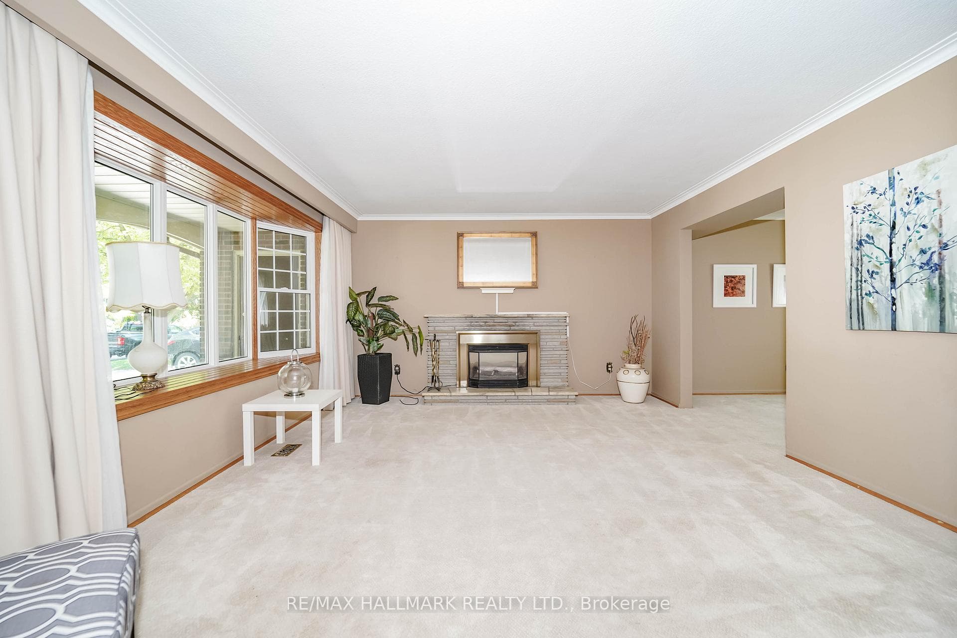 14 Castledene Crescent photo 7