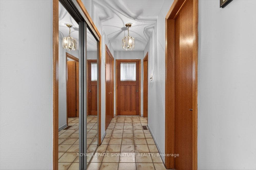 52A Gooderham Drive photo 20