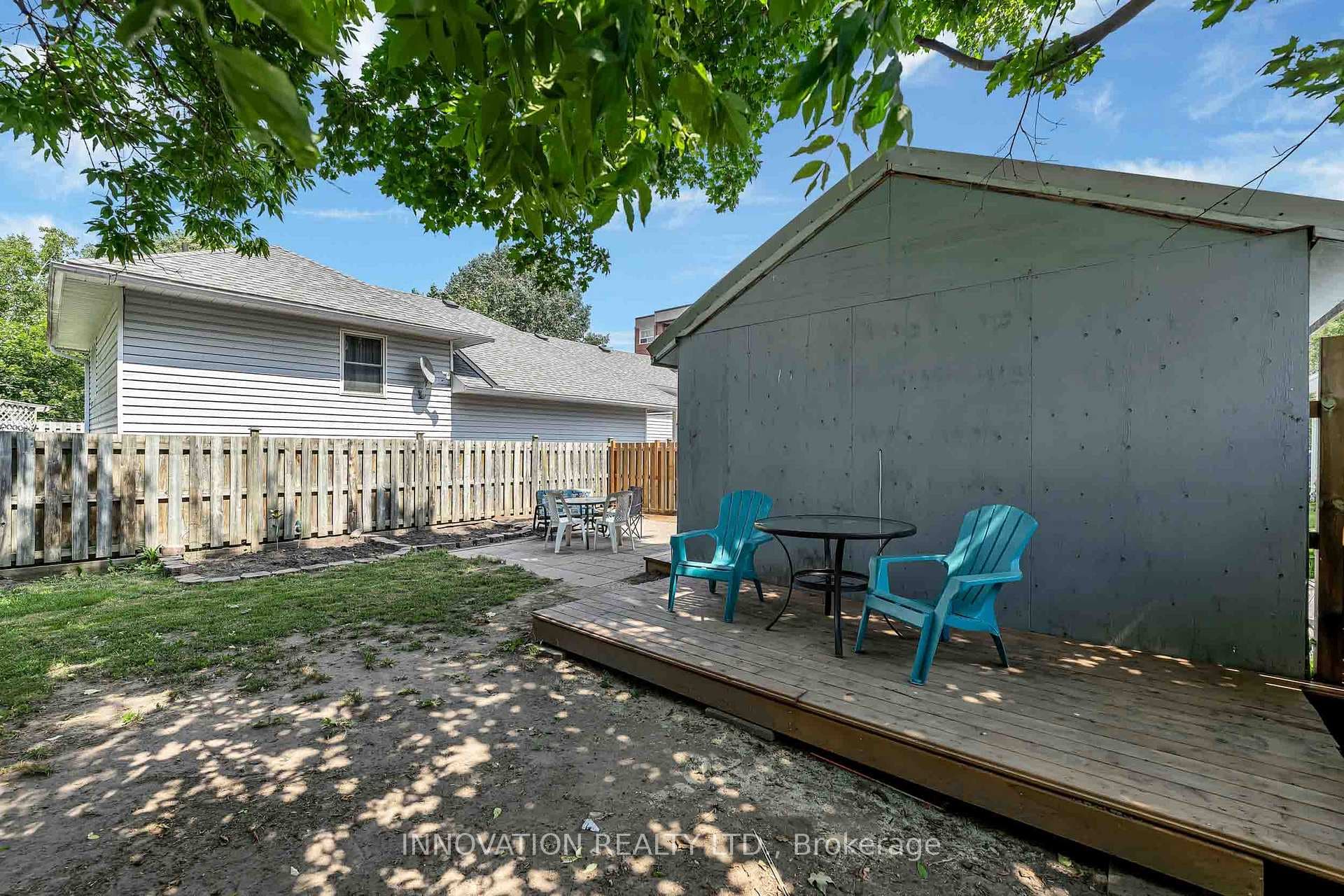 58 Russell Street photo 33