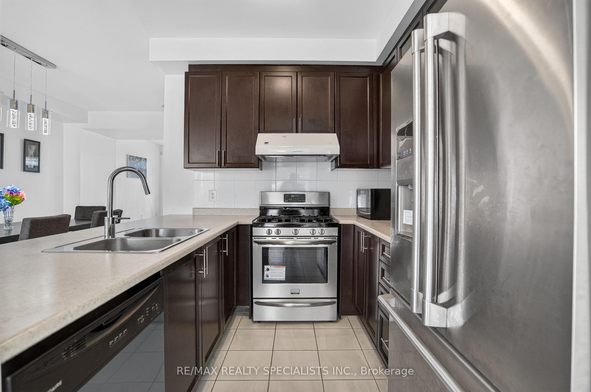 261 INSPIRE Boulevard photo 22