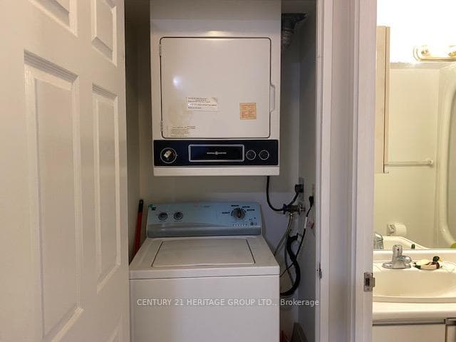 7 Bishop Avenue Unit 502 photo 9