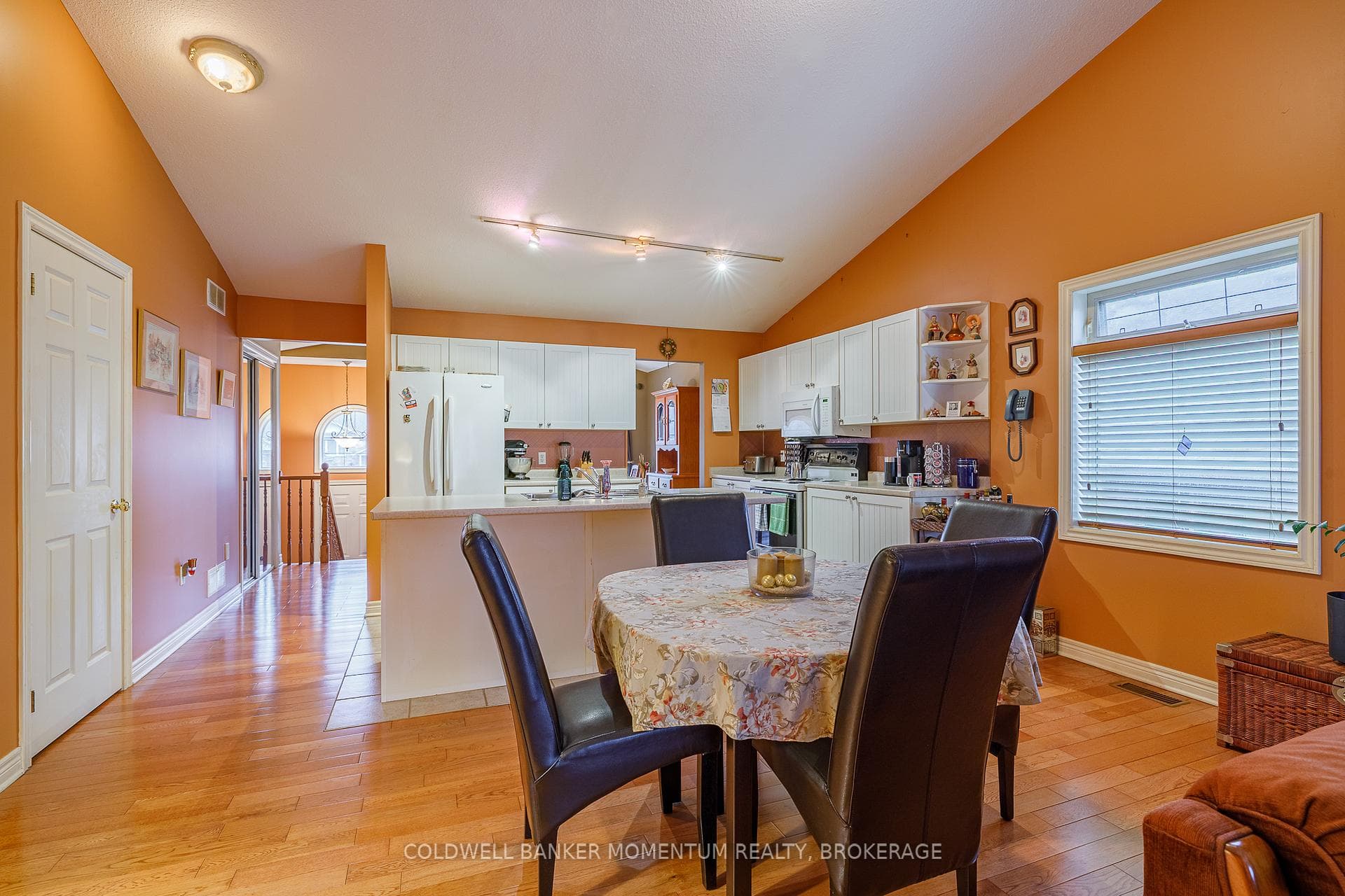 47 Thorold Avenue photo 18