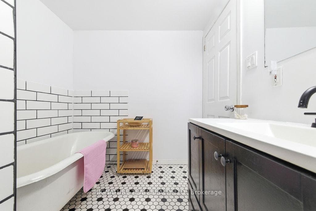 30 Earl Street photo 44