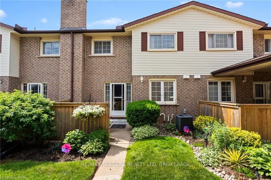 6044 SWAYZE Drive Unit 15 photo 27