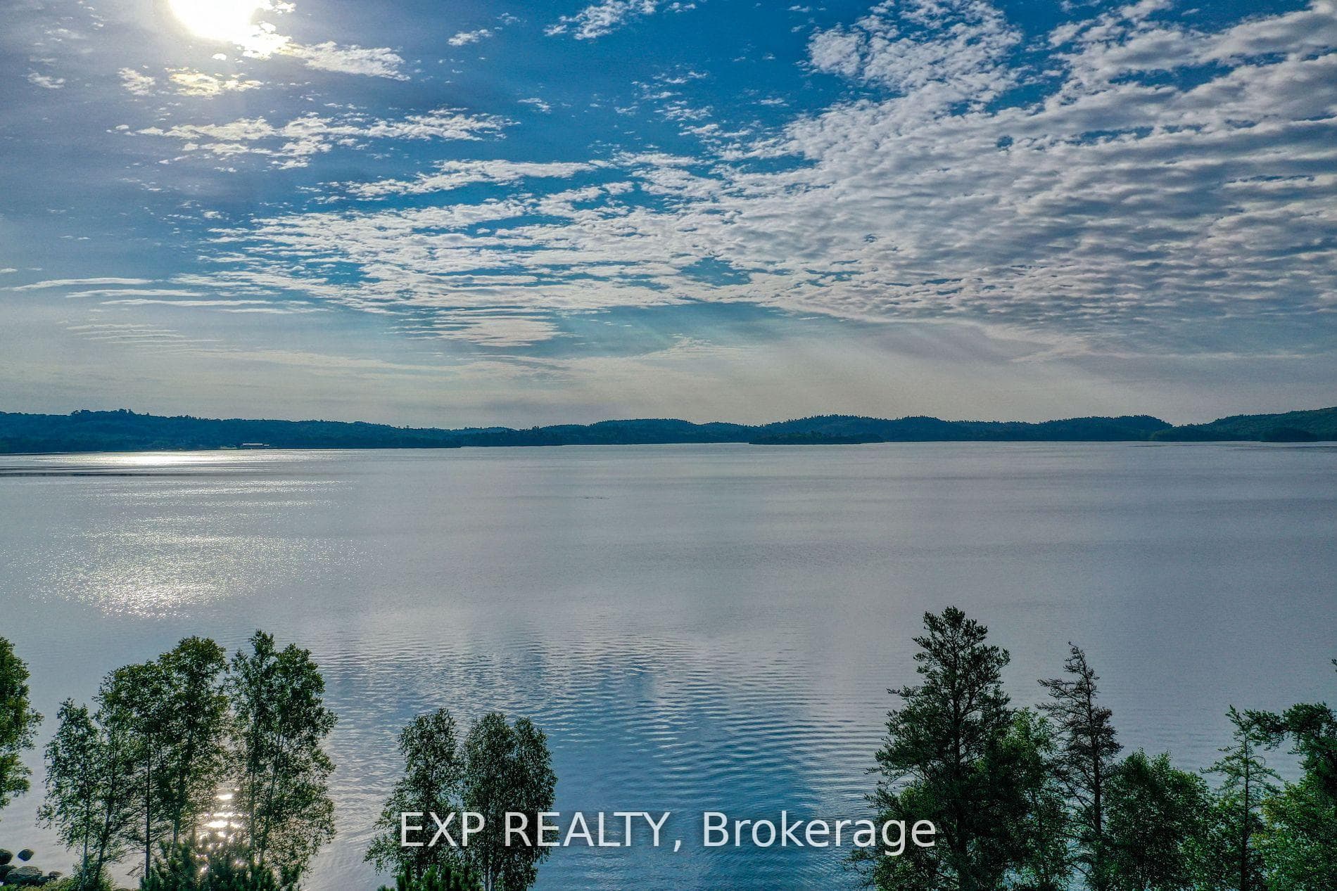 725 Lochhead Drive photo 24