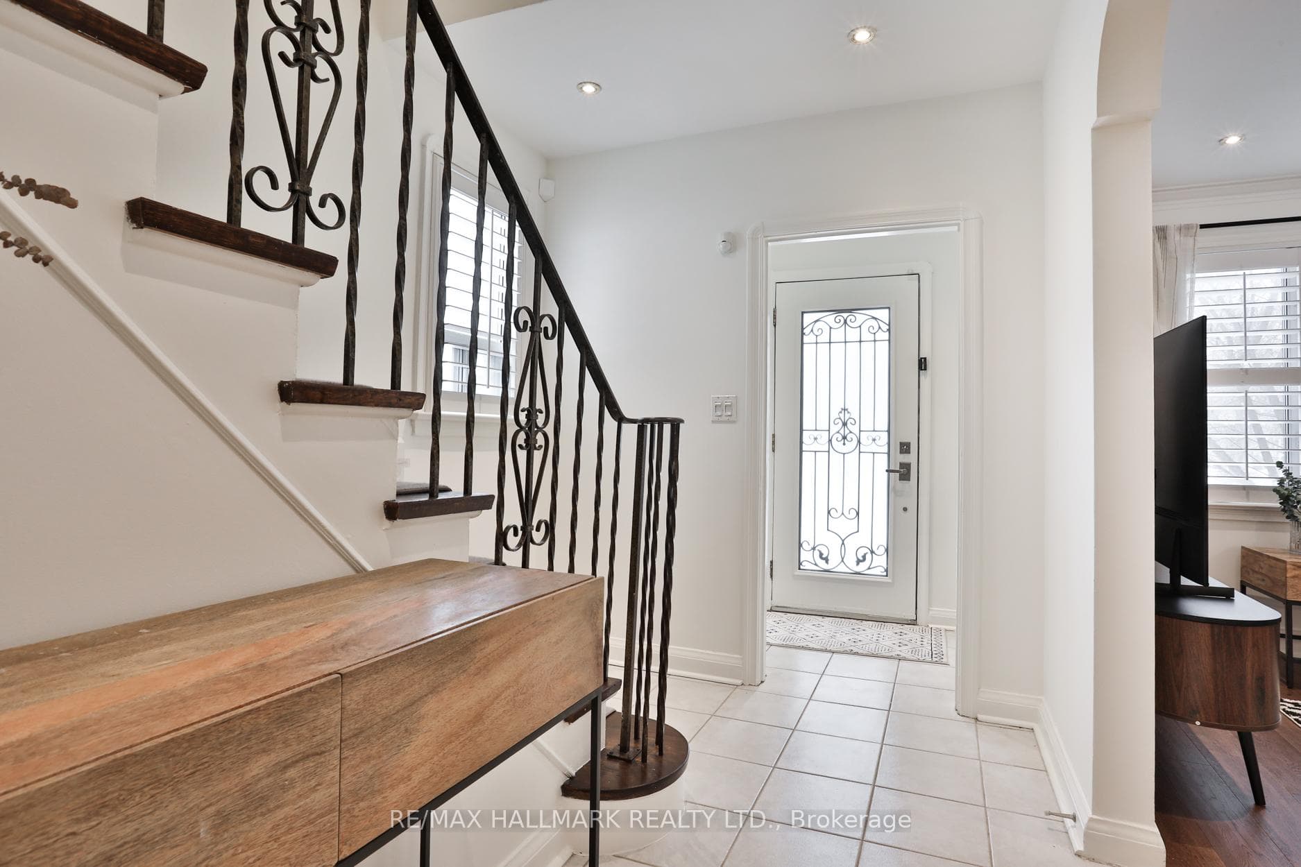 299 Ridley Boulevard photo 14