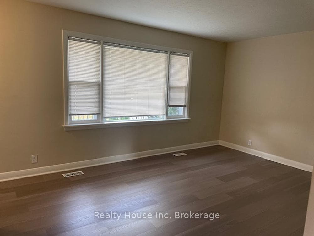 1837 Whitehall Drive photo 32