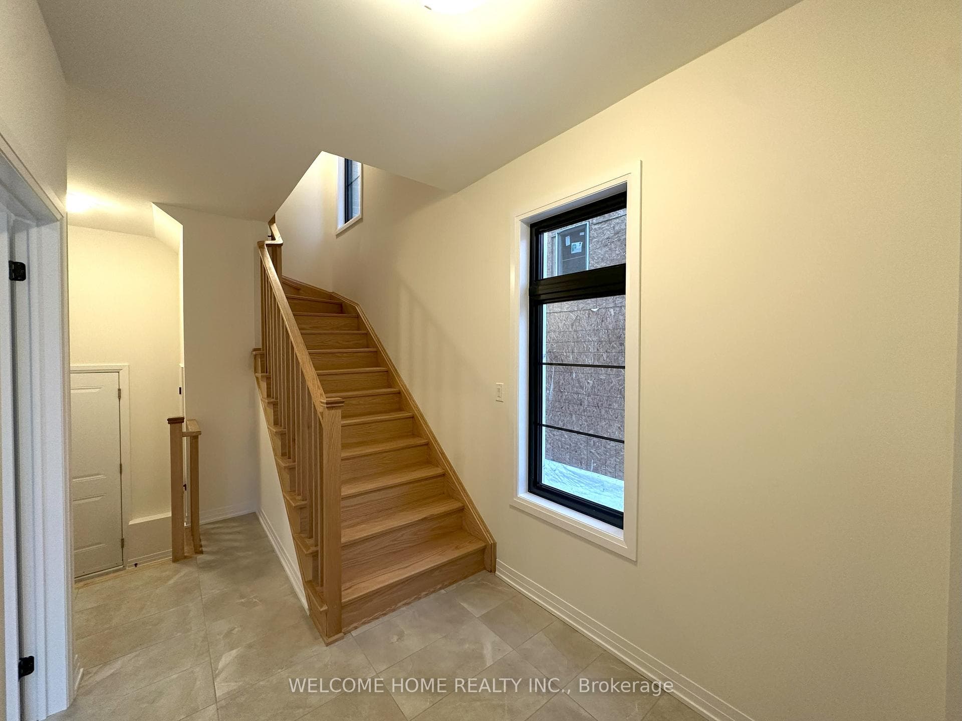 78 De La Roche Drive photo 23