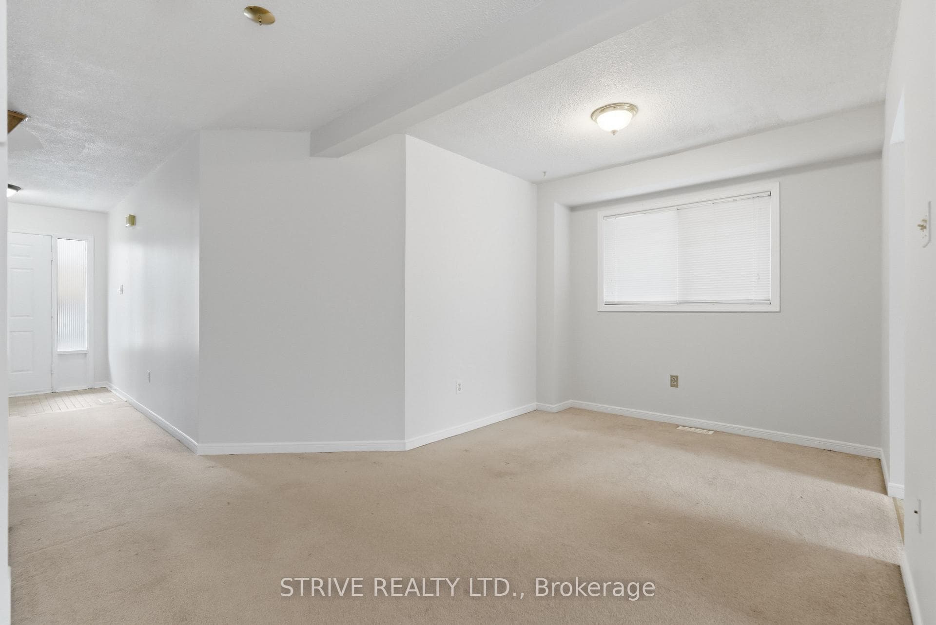 13 Brocklesby Crescent photo 9