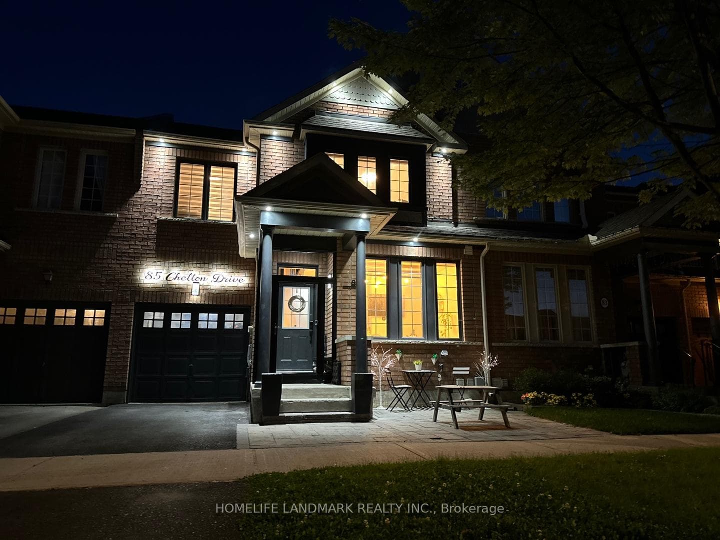 85 Chelton Drive photo 4
