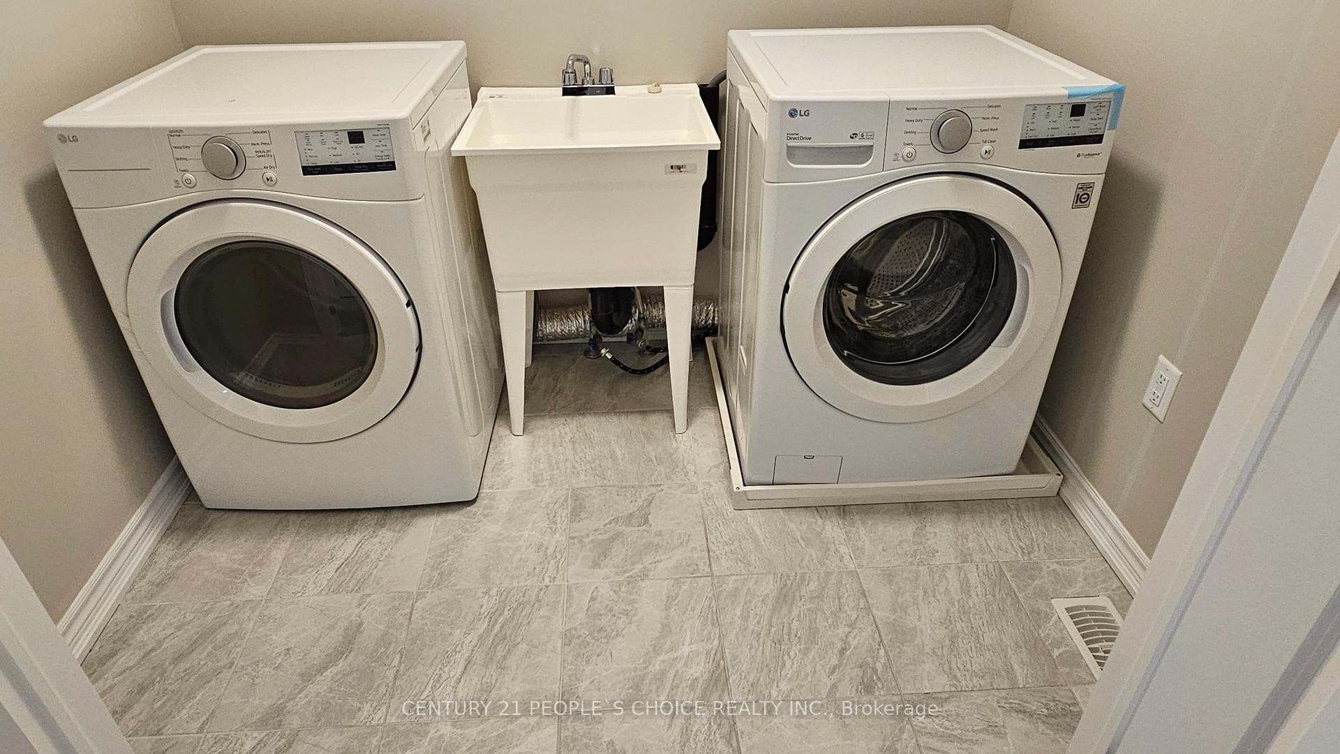 461 Blackburn Drive Unit 26 photo 17