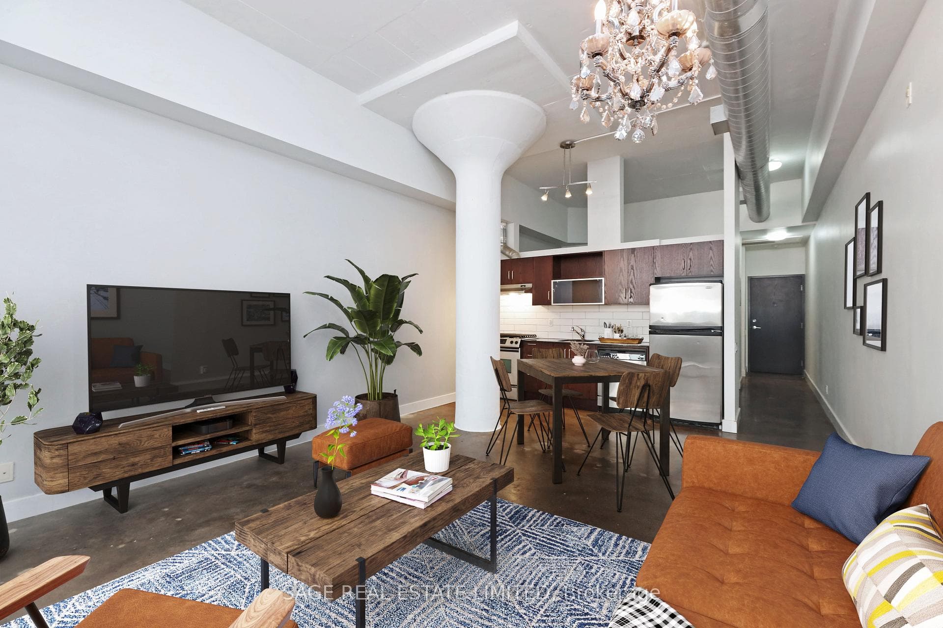 233 Carlaw Avenue Unit 310 photo 5