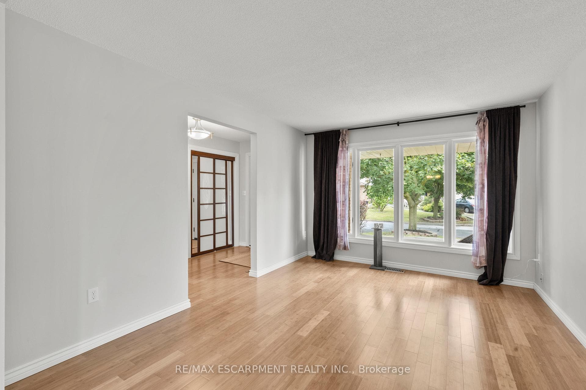 8 Coleman Court photo 7