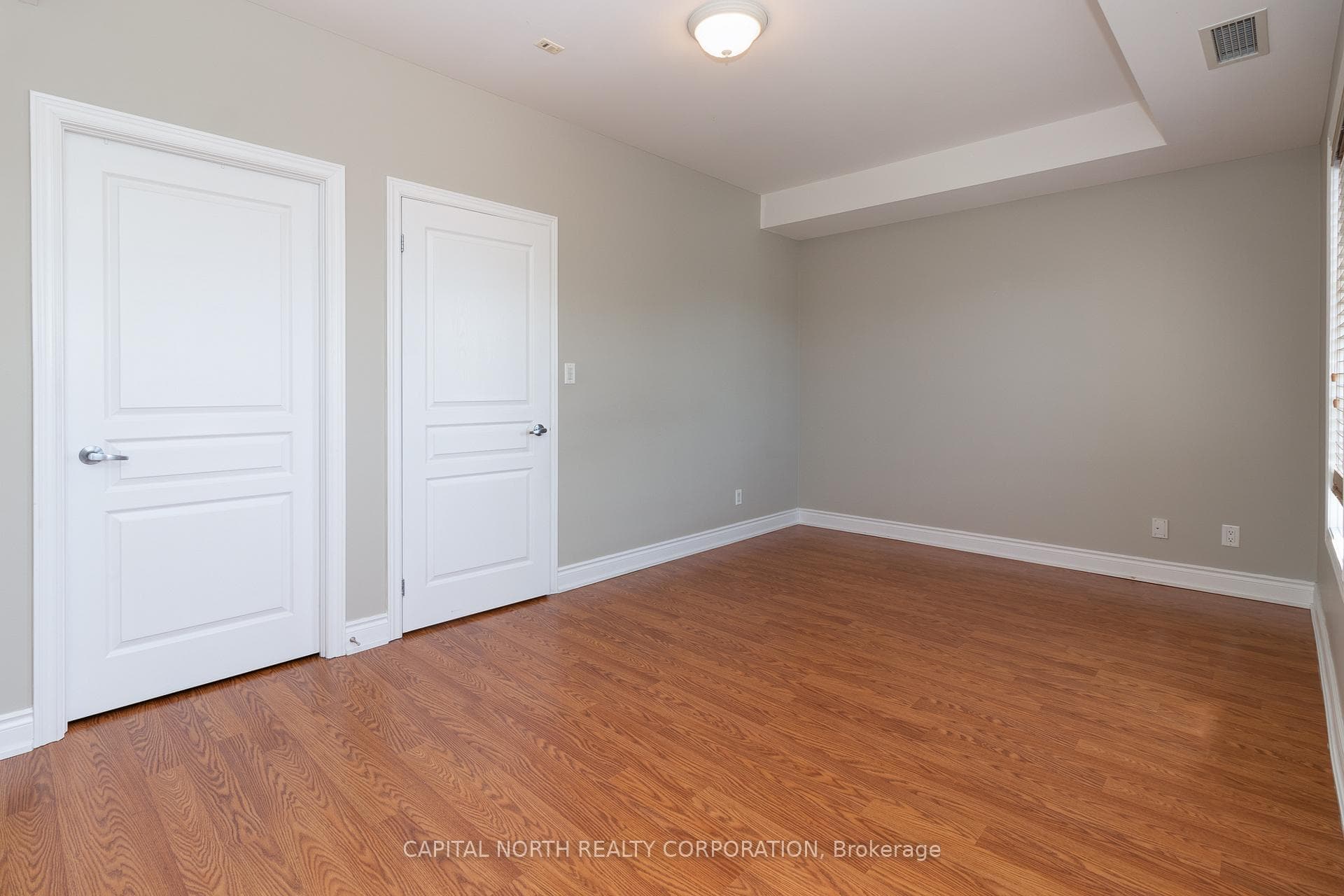 9901 Keele Street Unit 305 photo 20