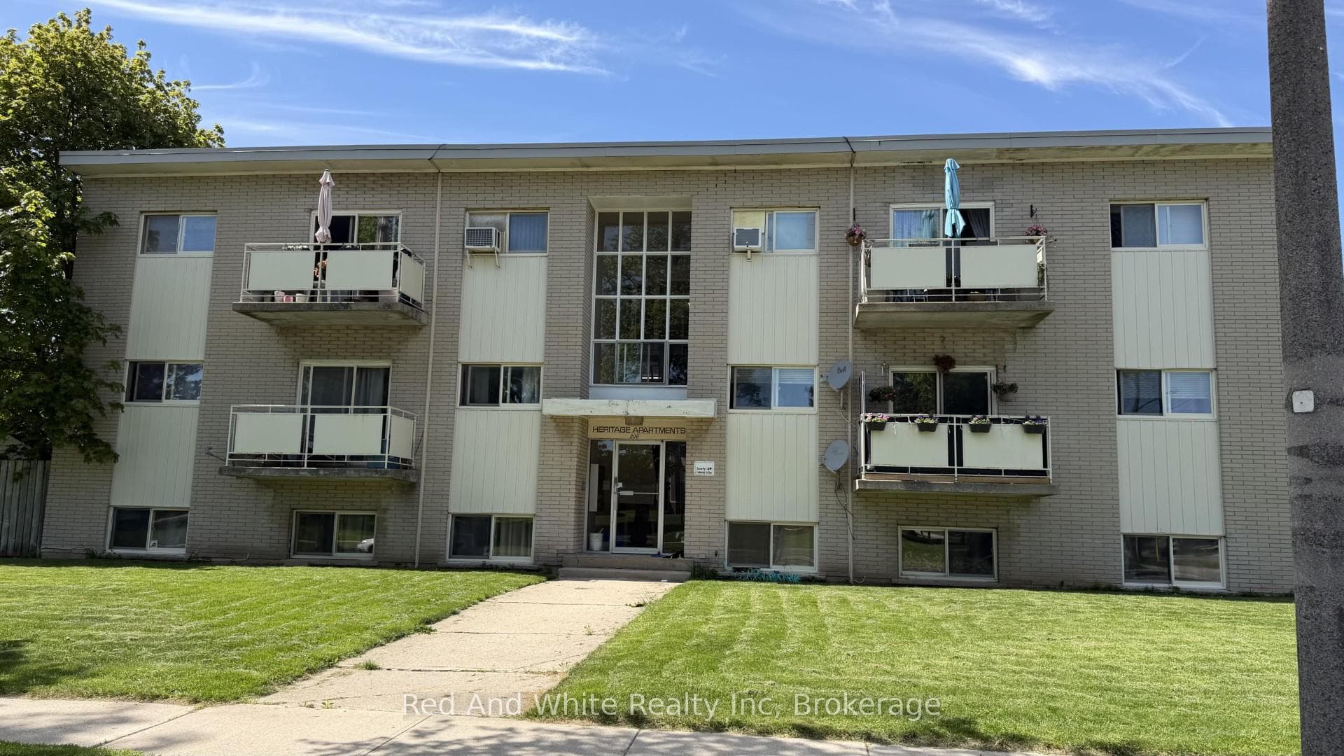 206 Indian Road photo 2