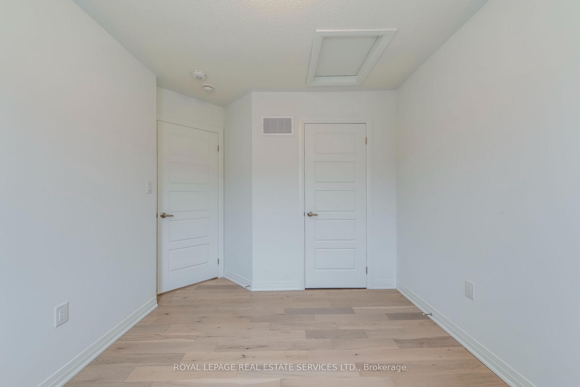 1382 William Halton Parkway photo 33