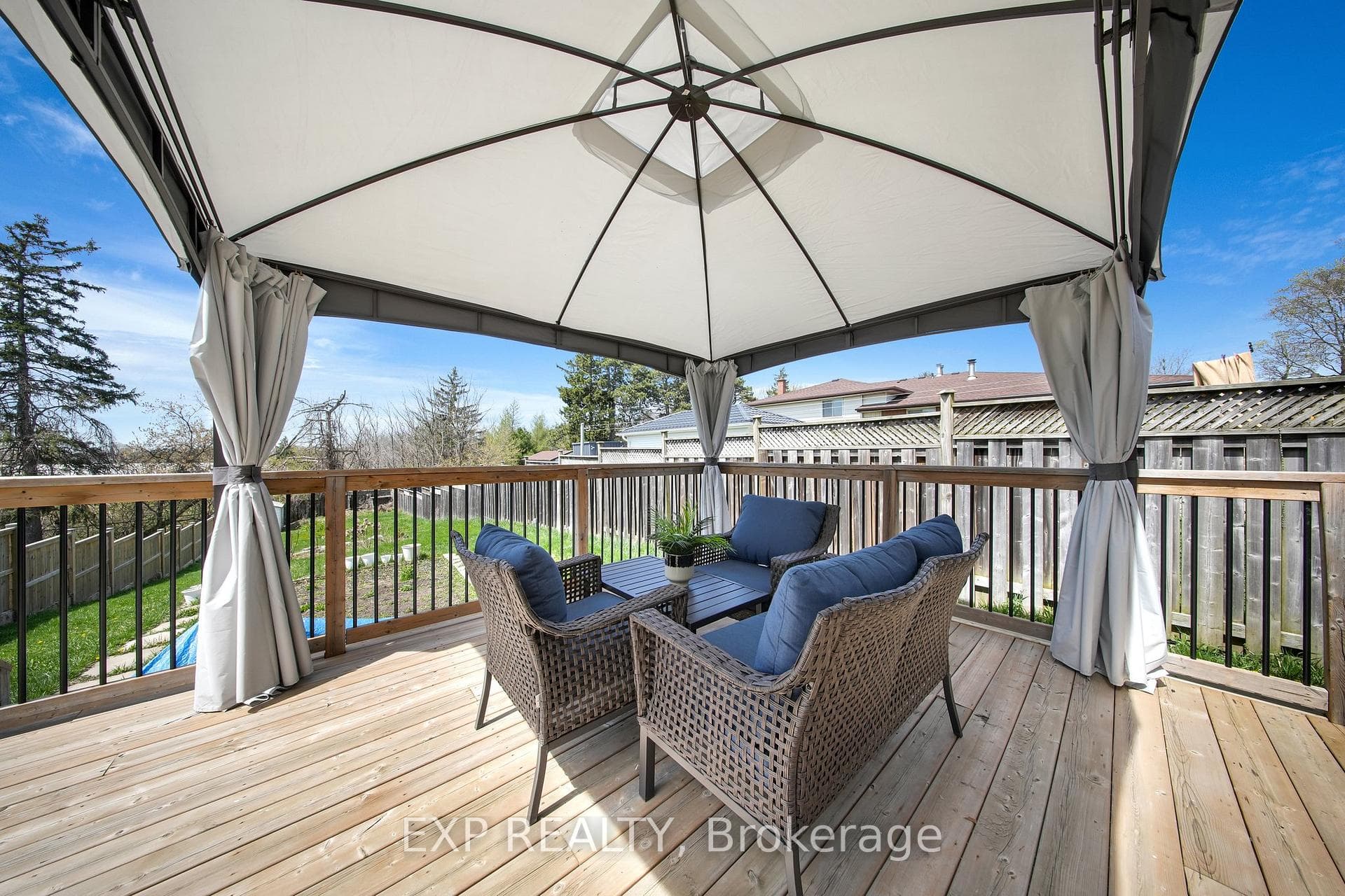 77 Clarke Street photo 36