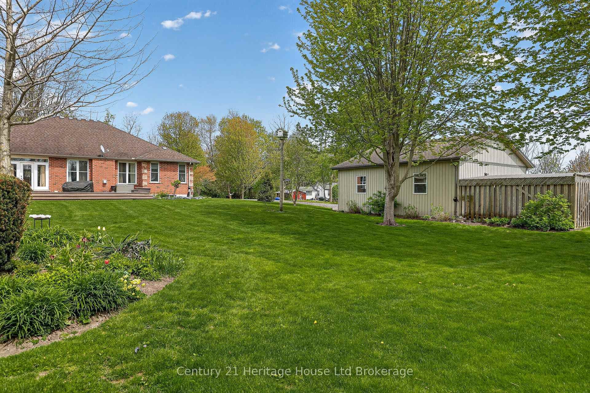 15 Hampden Street photo 46