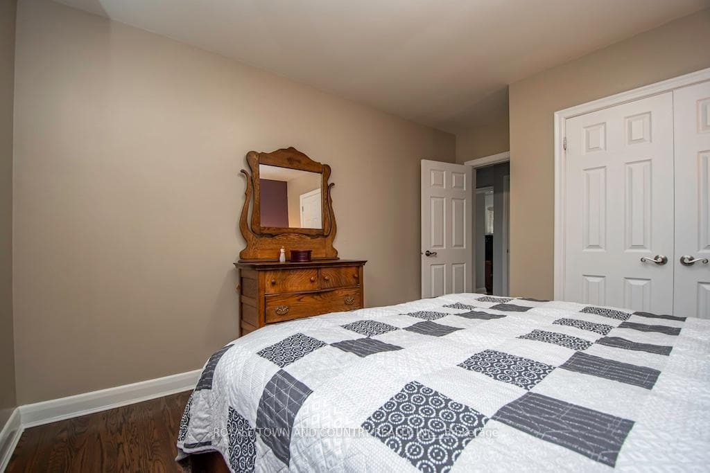 29 Maple Crescent photo 16