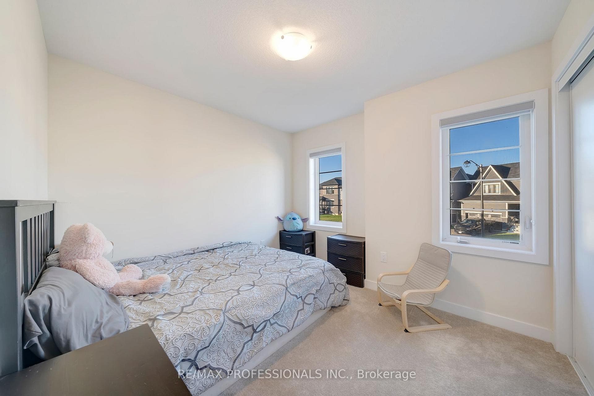 17 Santos Drive photo 12