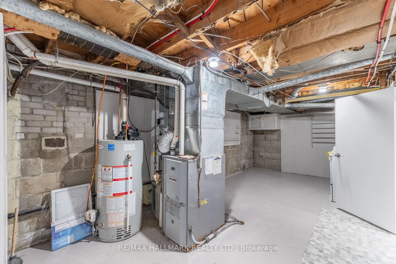66 Ferncroft Drive photo 32