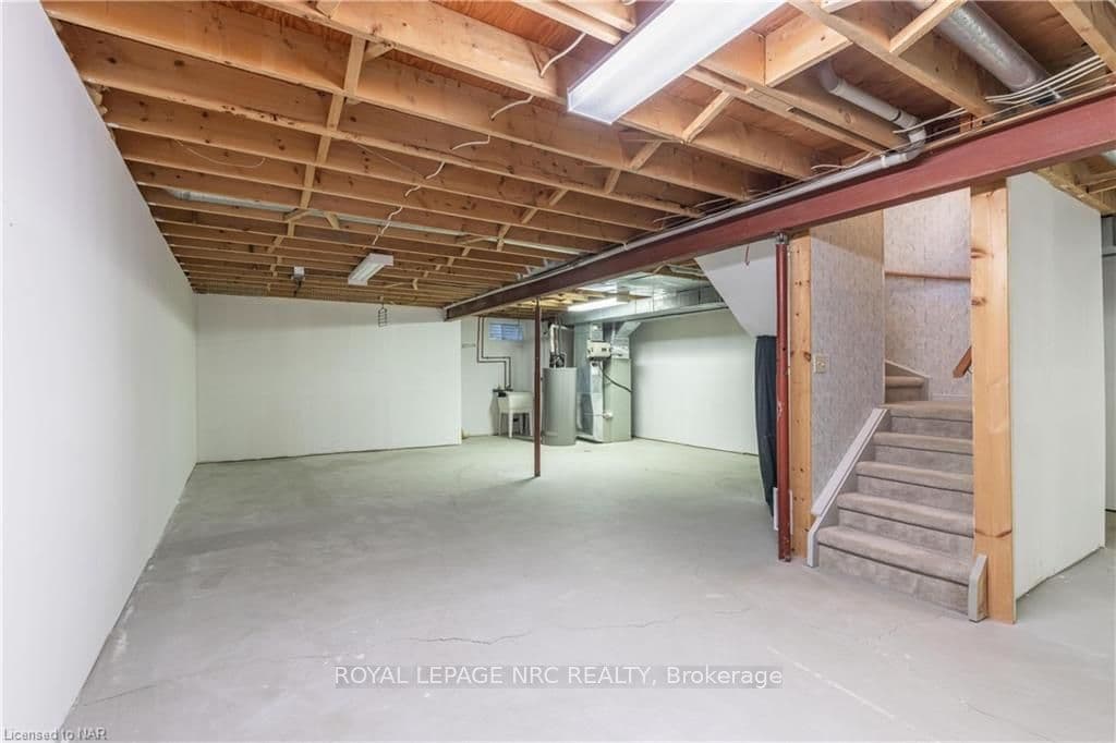 3433 FREDERICK Avenue photo 27