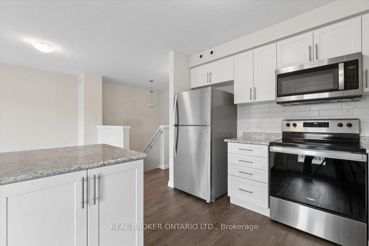 24 MORRISON Road photo 15
