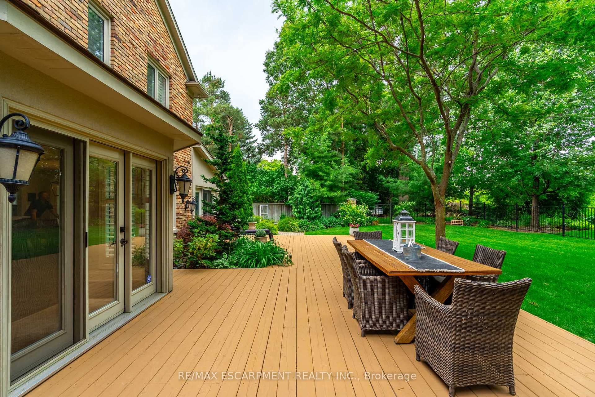 74 Flanders Drive photo 38