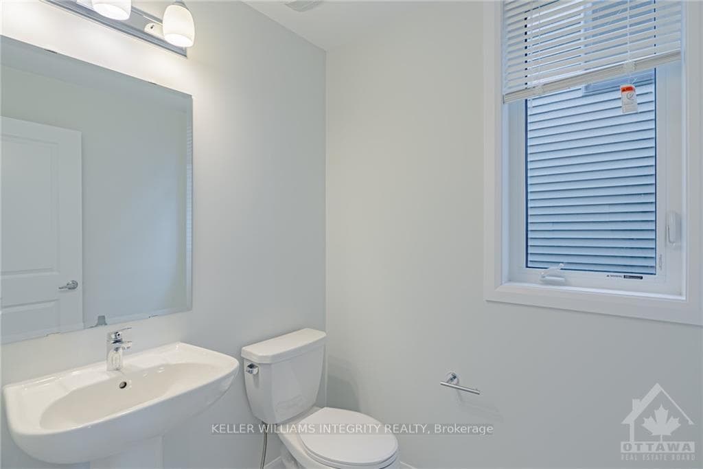 310 GISBORNE Place photo 4