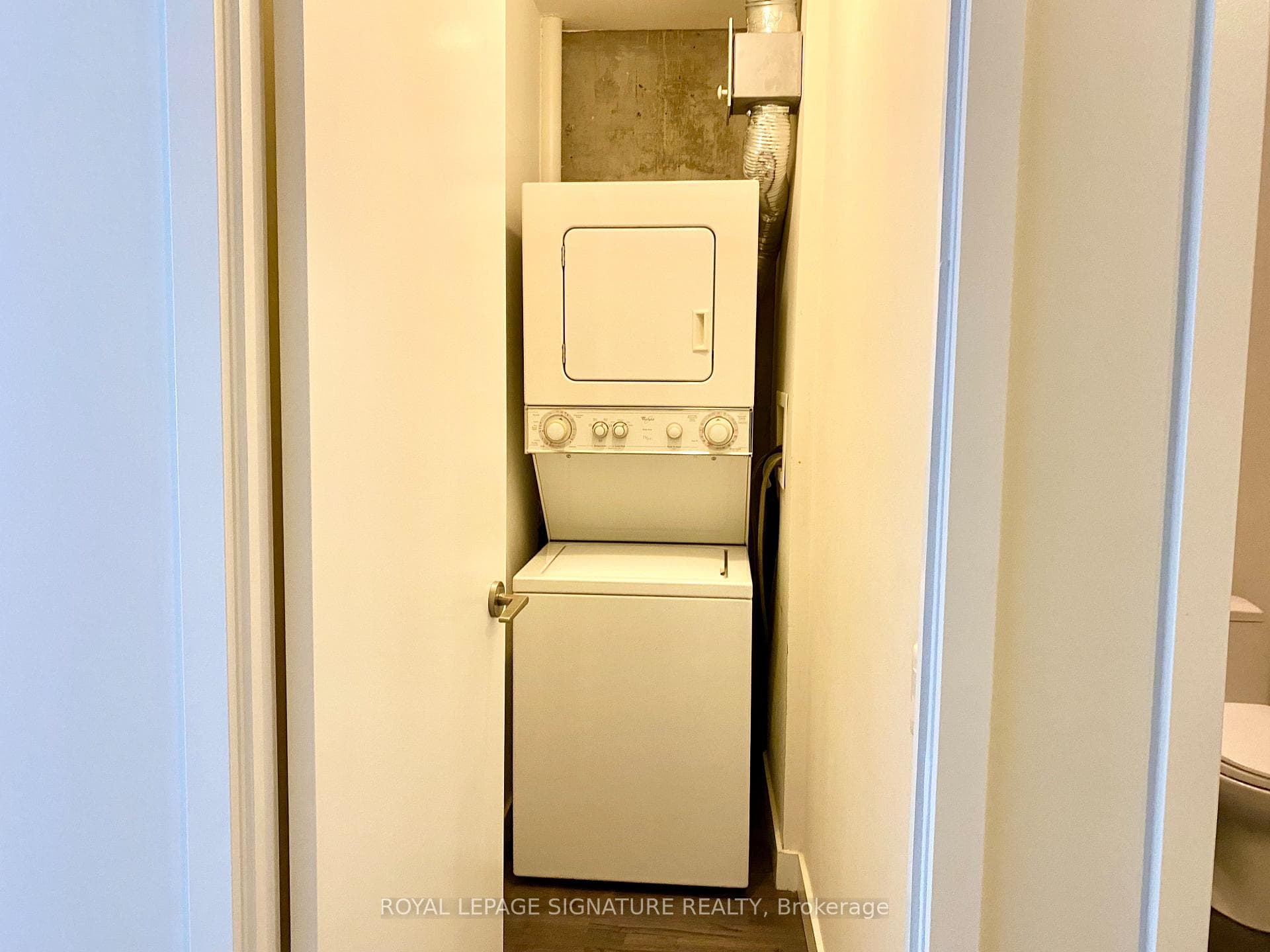 138 Princess Street Unit 411 photo 6