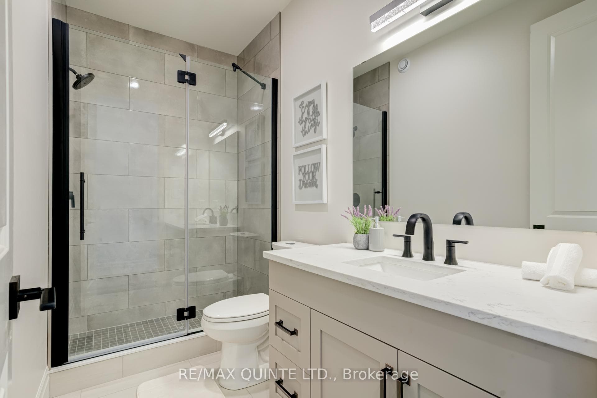 115 Villeneuve Drive photo 31