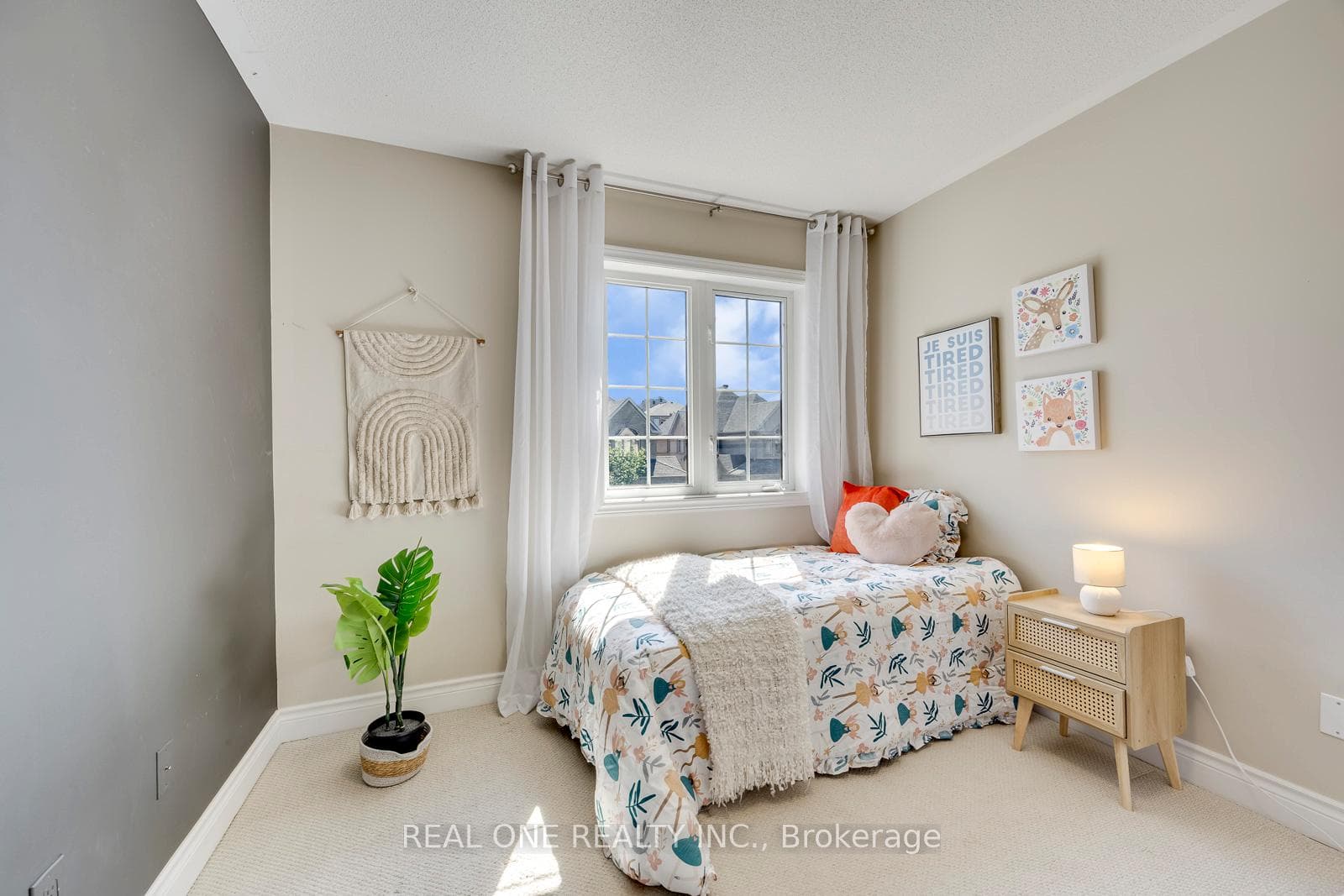 2379 Wasaga Drive photo 34