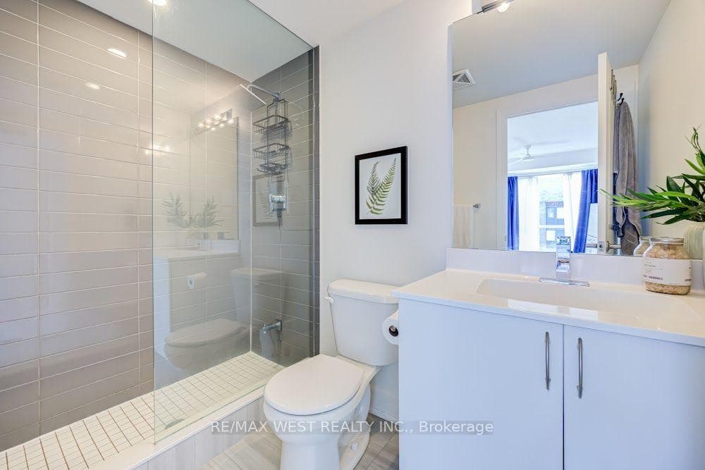47 Macaulay Avenue Unit 603 photo 20