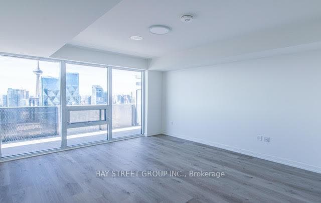 138 Downes Street Unit 5809 photo 9