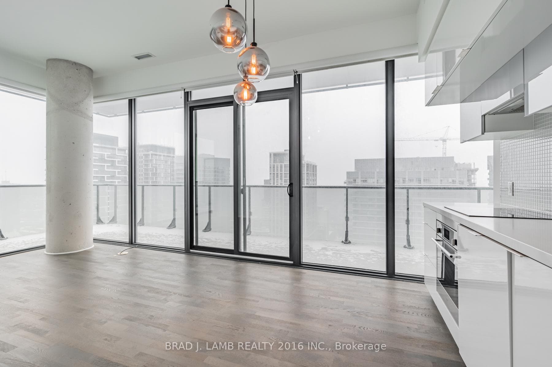 185 Roehampton Avenue Unit 3403 photo 3