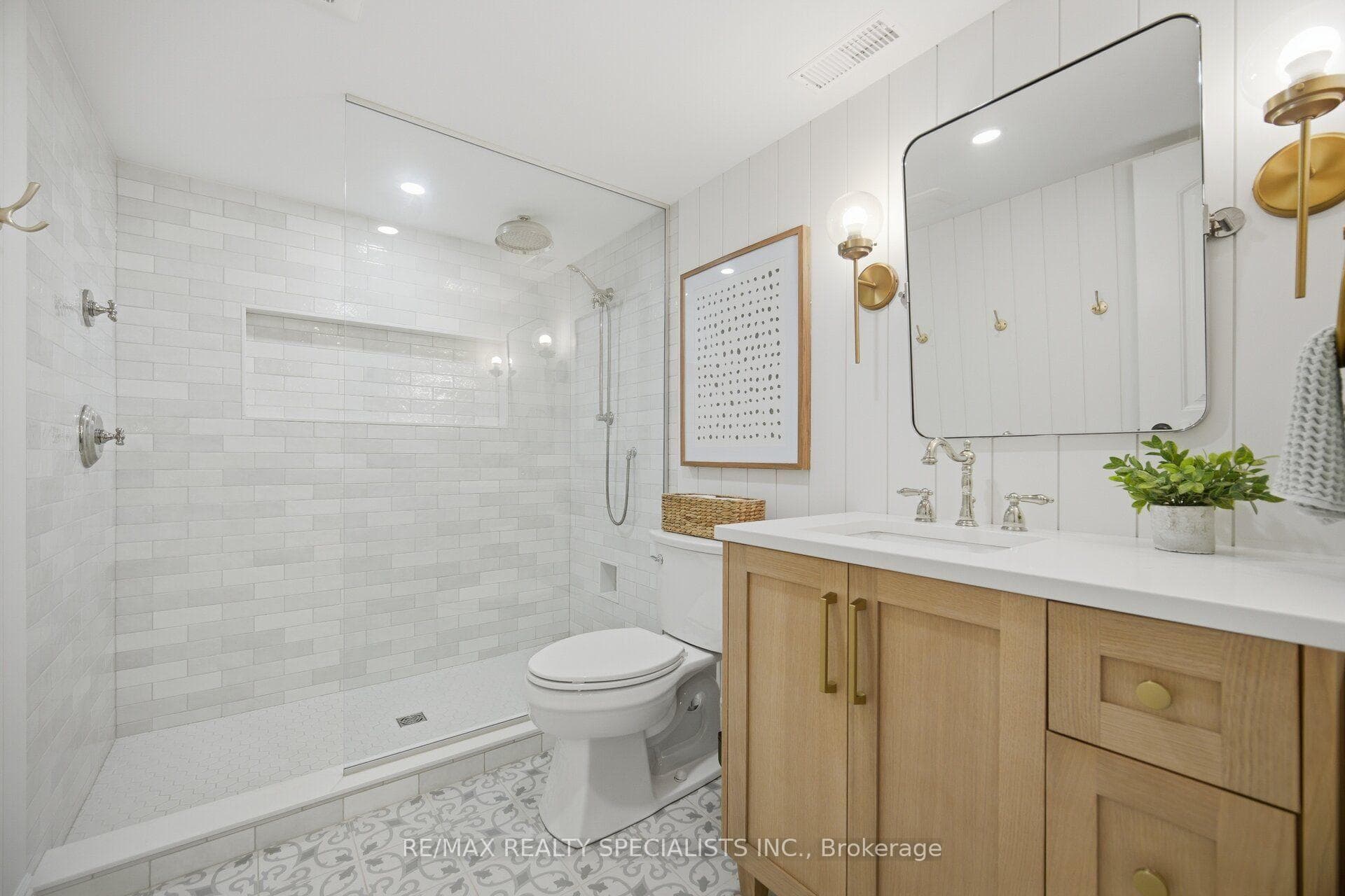 408 Flannery Drive photo 21