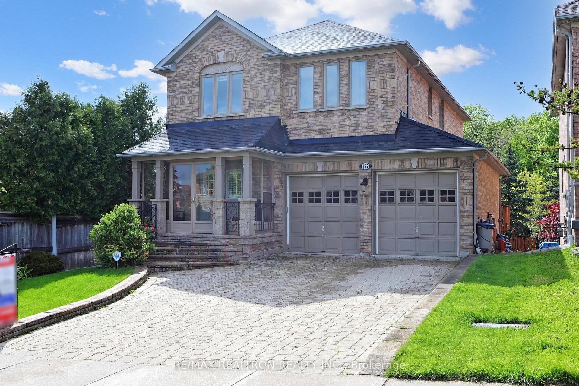 157 Summeridge Drive photo 1