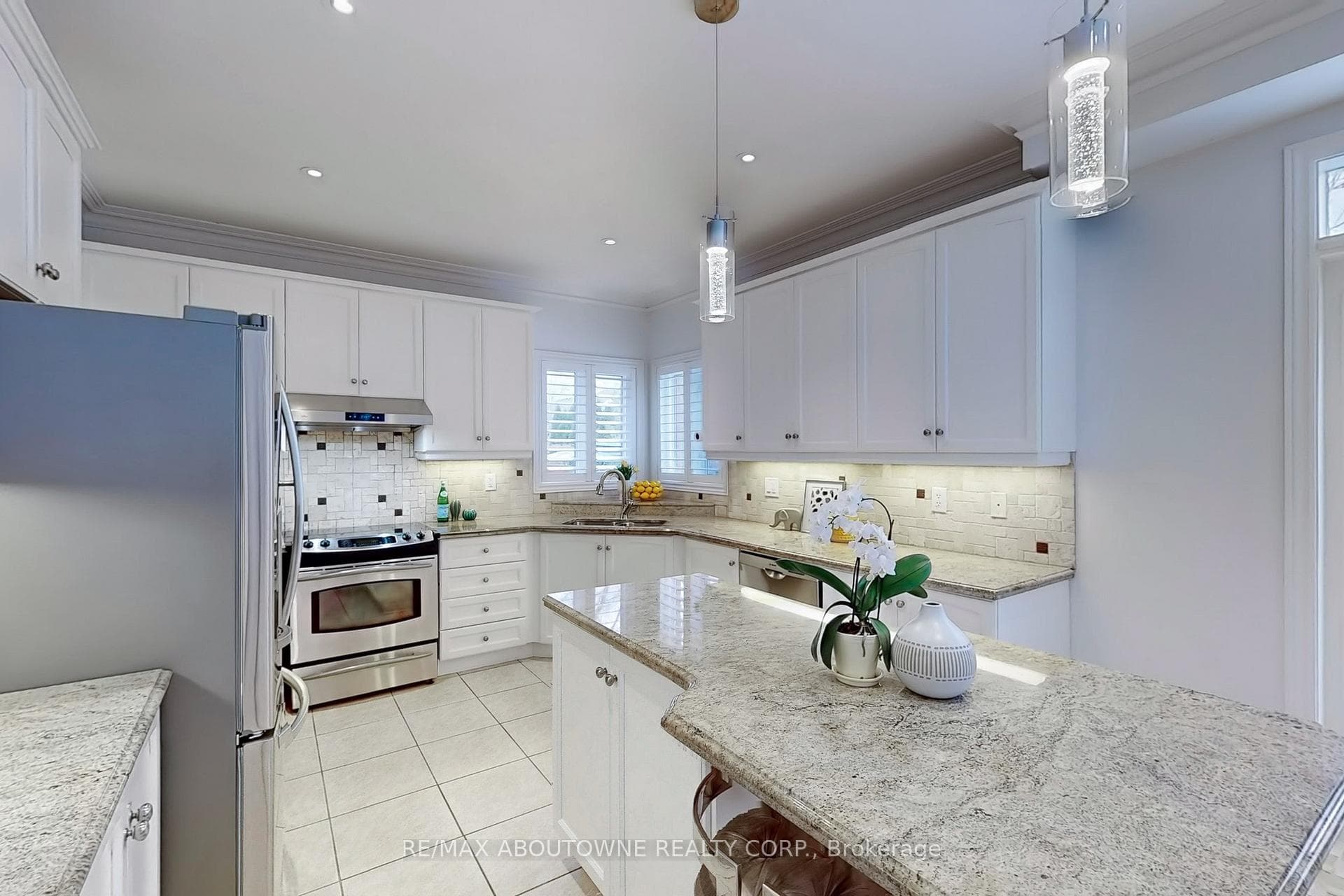 3395 Fox Run Circle photo 17