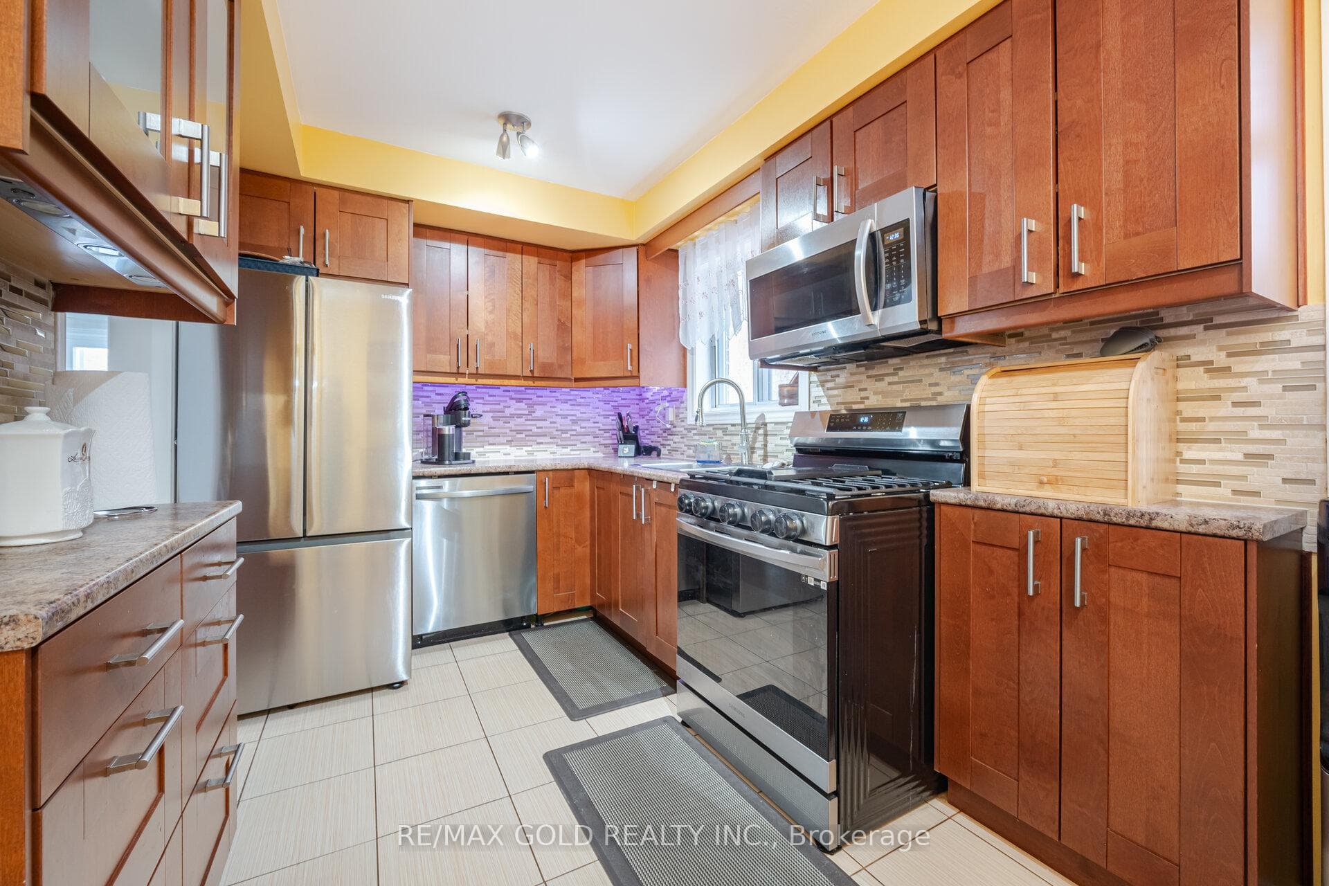 5284 Longhouse Crescent photo 4