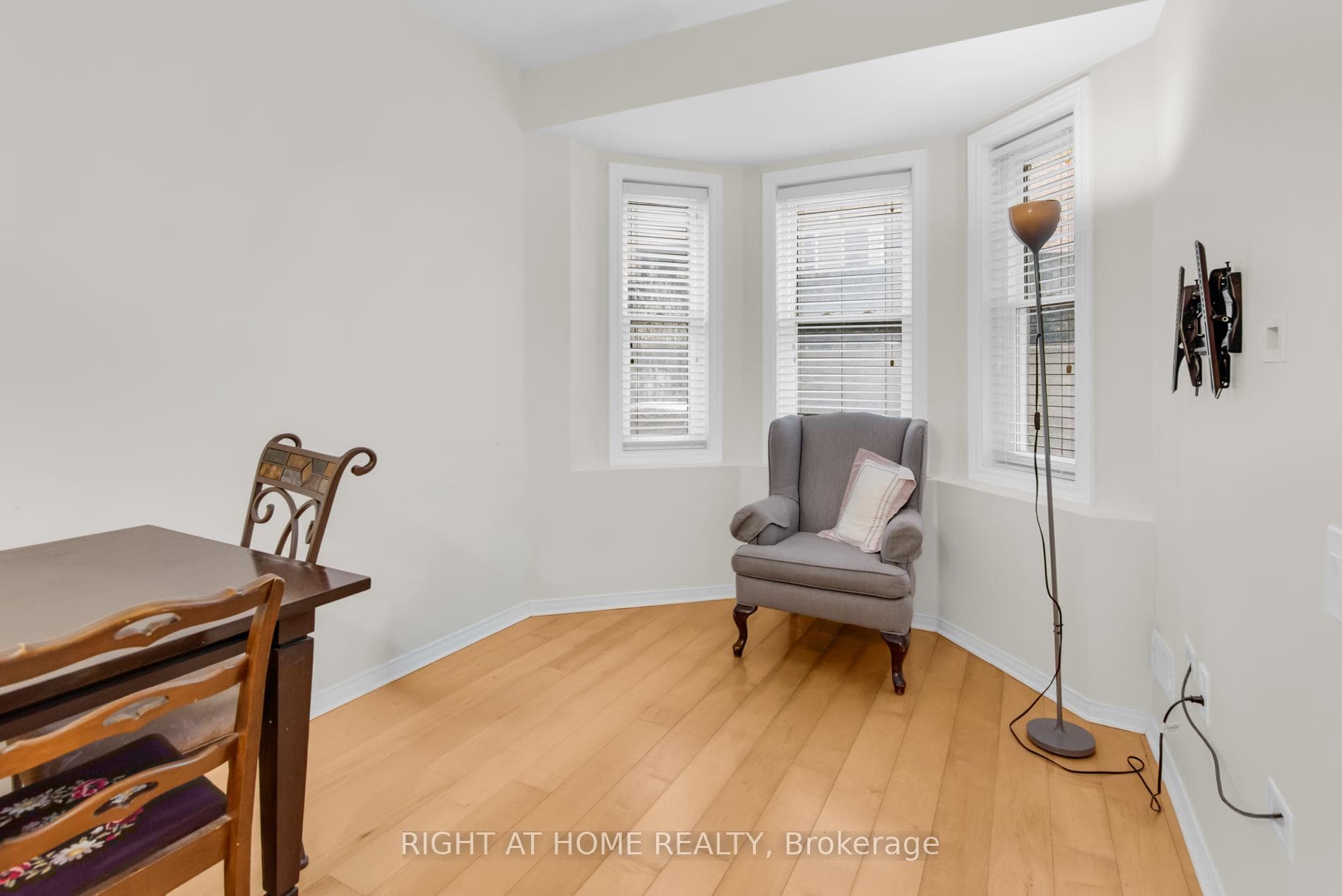 760 Lawrence Avenue Unit Townhome 50 photo 8