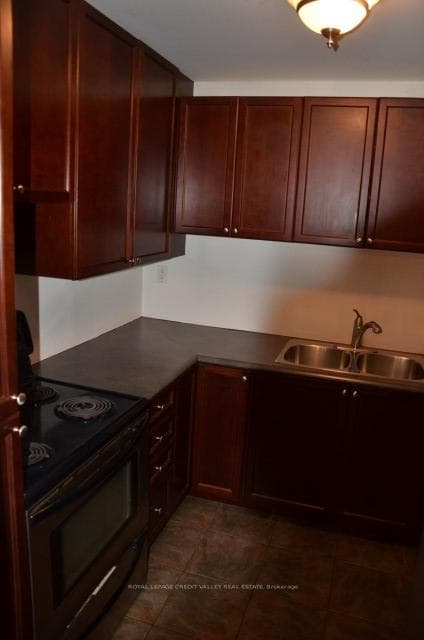 1066 Falgarwood Drive Unit 148 photo 3
