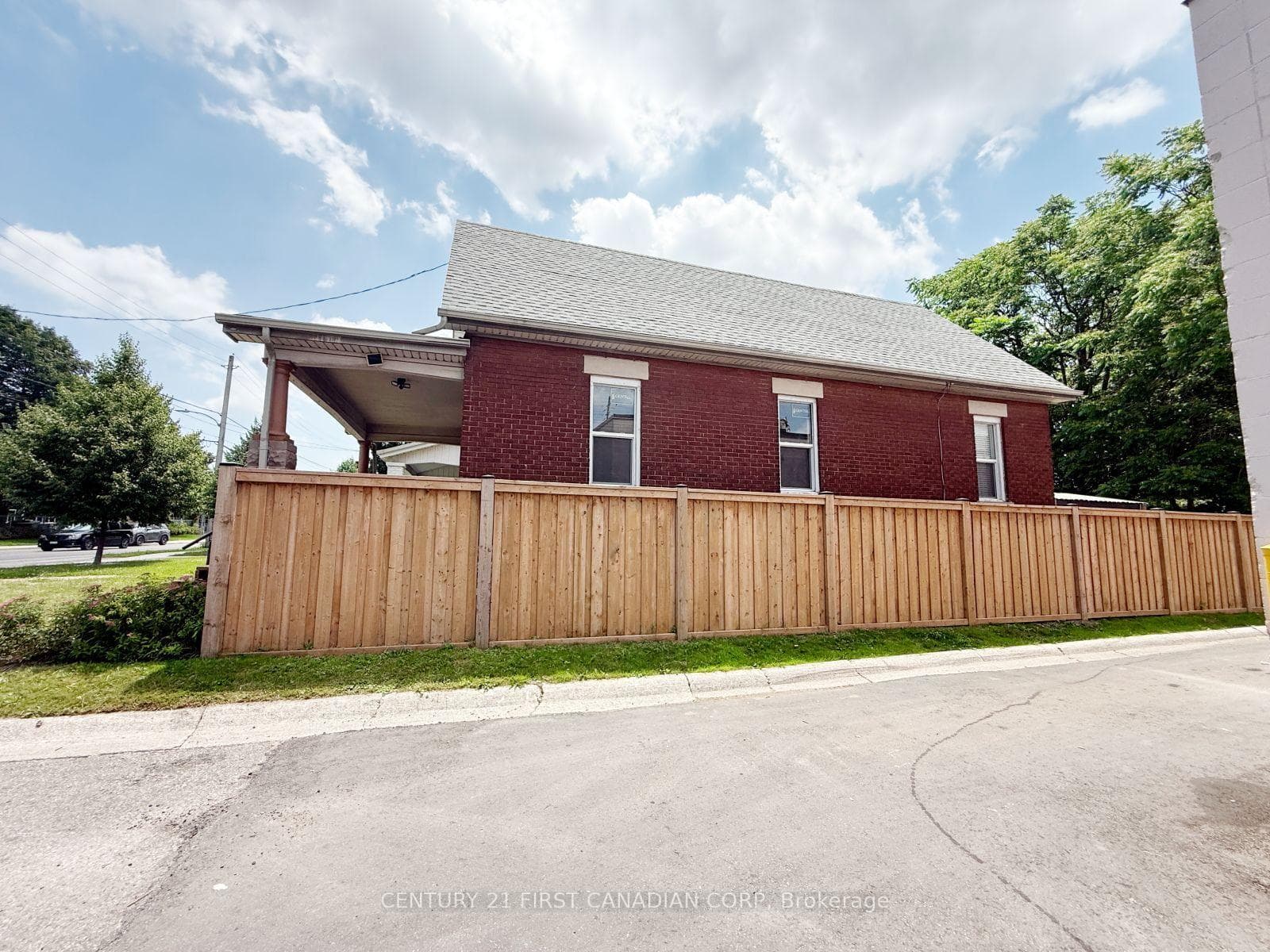 827 Quebec Street photo 46