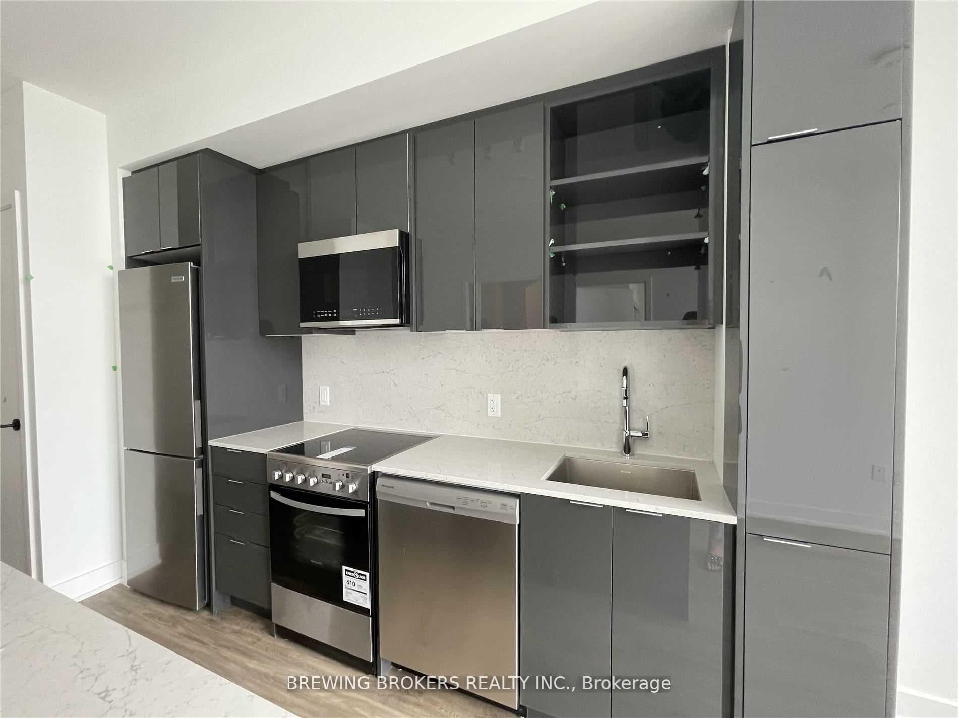 50 George Butchart Drive Unit 1020 photo 7