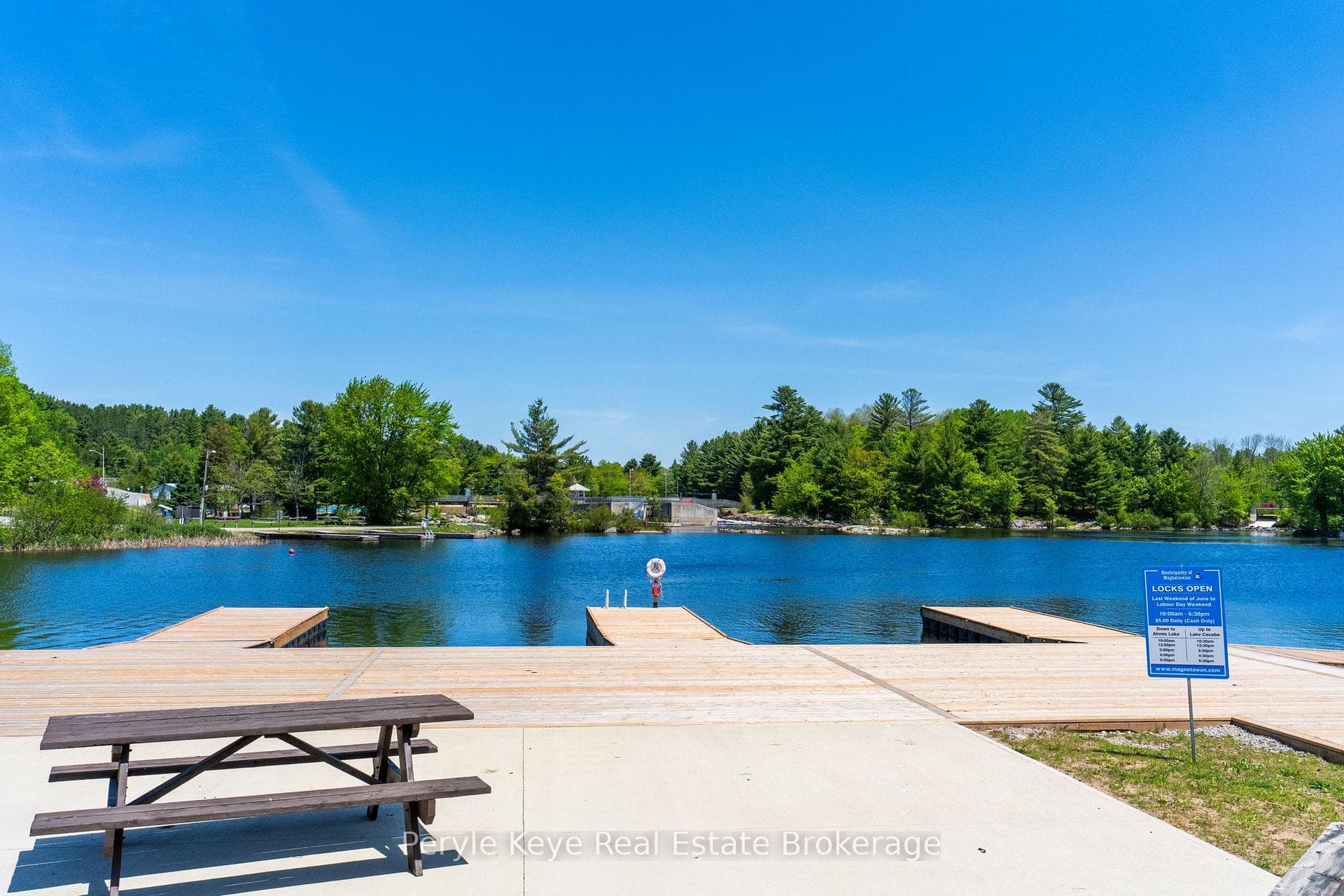 public docks nearby