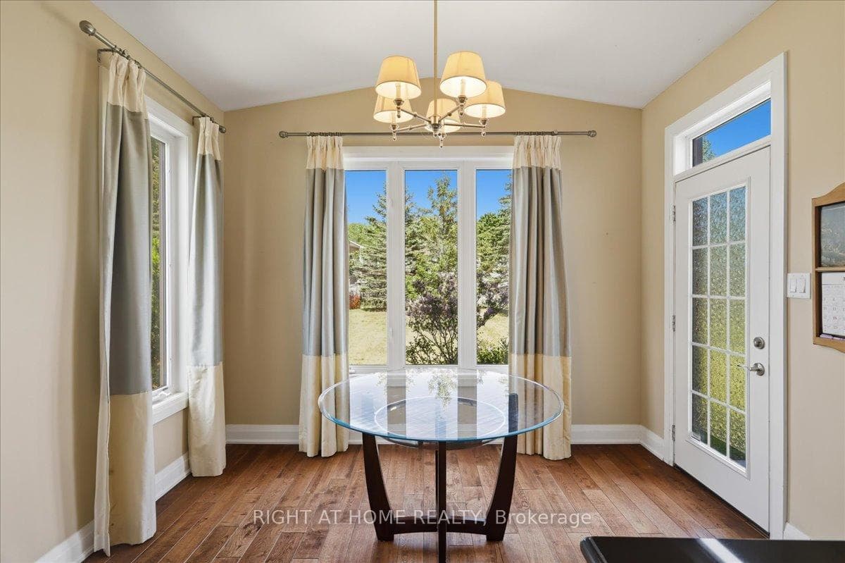 31 Christy Drive photo 19