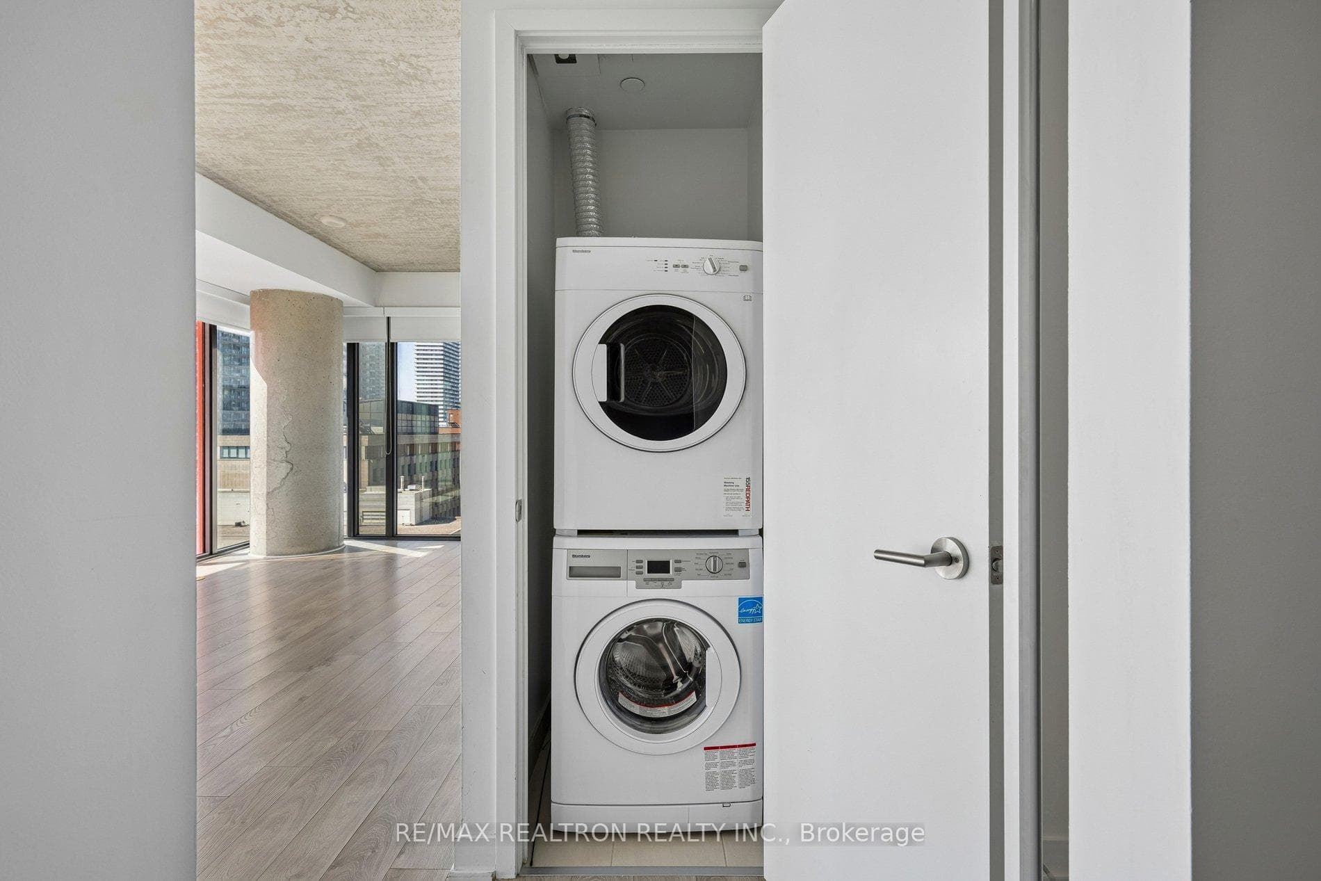 185 Roehampton Avenue Unit 1212 photo 20