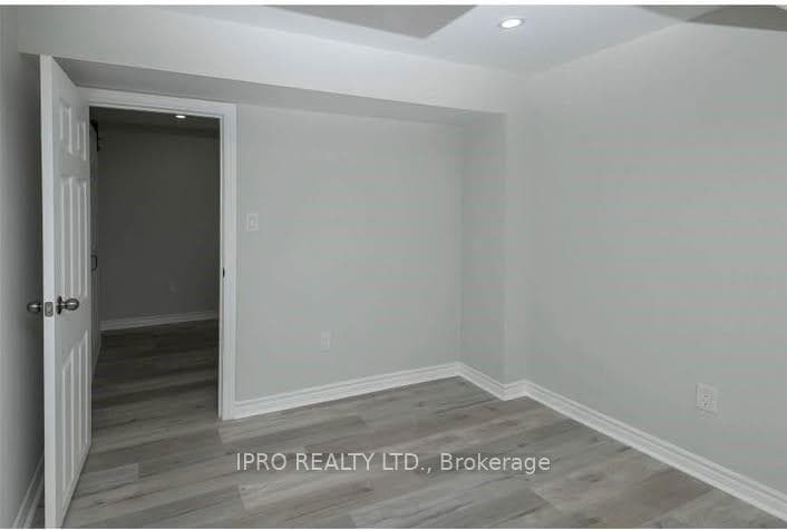 188 Westbank Trail photo 21