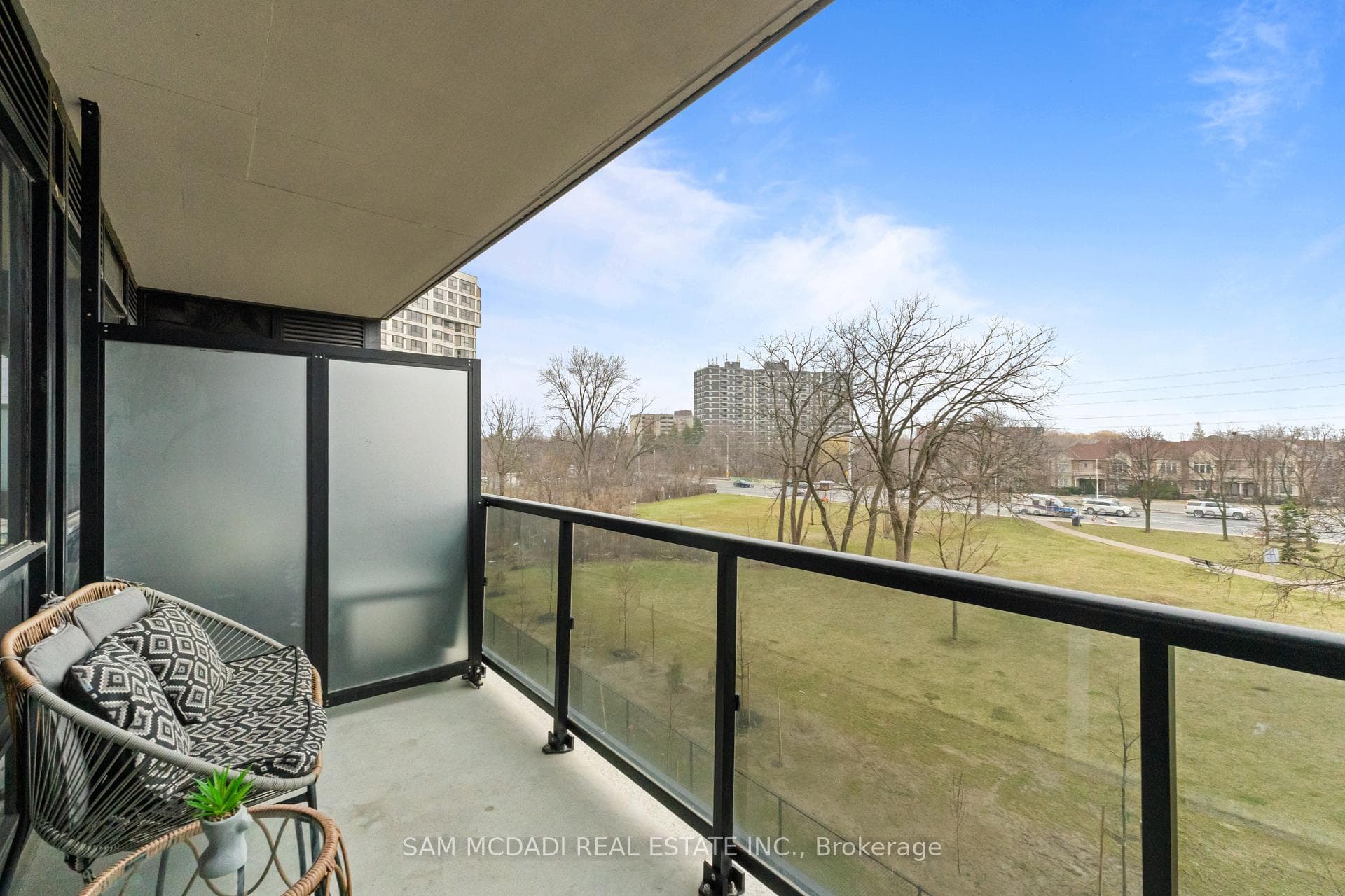 1035 Southdown Road Unit 307 photo 19